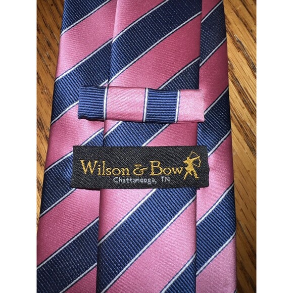 Wilson & Bow Mens Tie Pink Striped Silk Hand USA Preppy Career Spring Academia - Picture 2 of 7